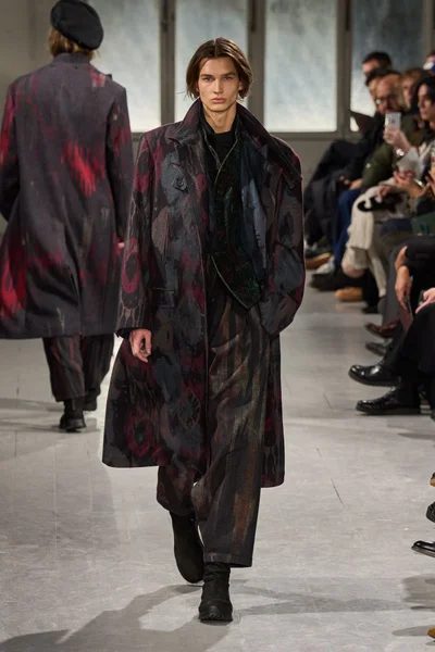 Look 2